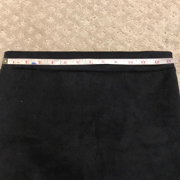 Black faux suede Envelope Mini Skirt size small - Picture 5 of 6